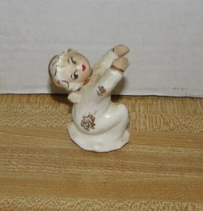 Estatuilla vintage Angel Candle Abragger detalles dorados hecha en Japón querubín de 2 1/2" - Imagen 1 de 9