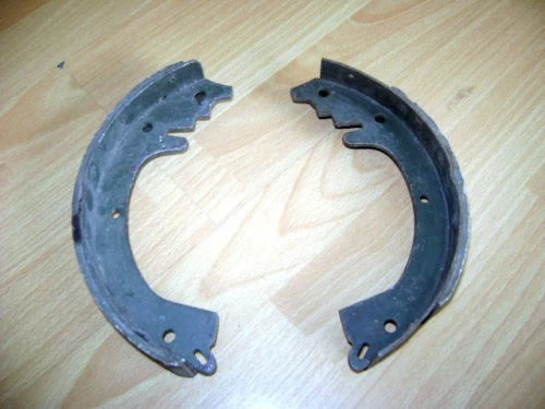 Zapatas de freno de rueda Jeep Willys M38A1 CJ3B CJ5 CJ6 9 x 1 3/4 W NOS 807376 Foto 1 de 1