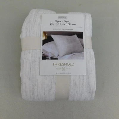 Edredón Threshold Space teñido de algodón y lino gris claro, estándar #8657 Foto 1 de 4