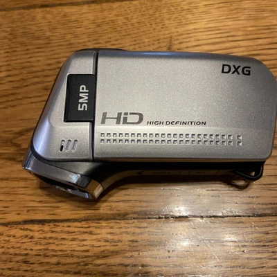 DXG-5B6V HD Digital Camcorder Camera 5MP Untested 4 AAA Batteries NOT Incl - Image 1 of 4