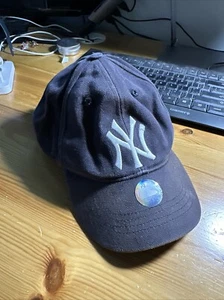 New York Yankees MLB Twins Enterprise Genuine Merchandise Youth Hat XXS - Picture 1 of 7