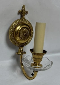 Aplique de pared de latón neoclásico antiguo vintage luz cristal bobeche C - Imagen 1 de 13