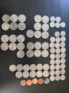US coin collection lot a few 1980`s quarters and a few 1967 dimes among - Picture 1 of 8