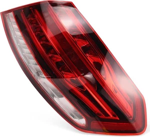 2129061403 Fanale posteriore combinato destro 2015-2016 compatibile con Mercedes Benz - Foto 1 di 6