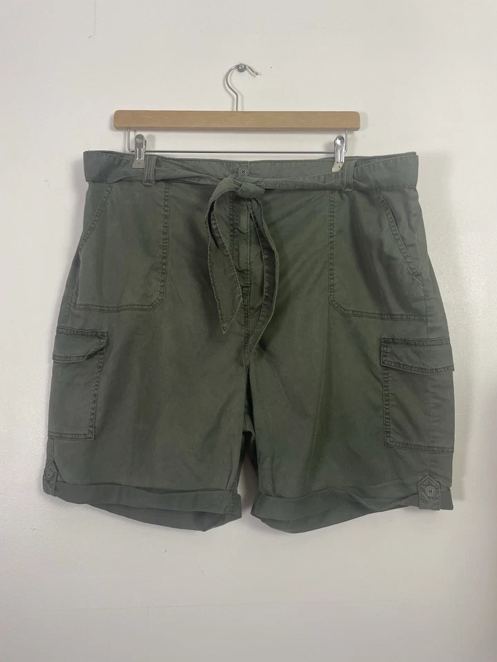 Marks & Spencer M&S Dark Khaki Green Cargo Cotton Blend Belted Shorts - sz 24 - Image 1 of 4