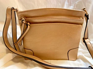 ROSE GOLD LEATHER CROSSBODY HANDBAG - Picture 1 of 8