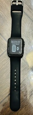 Apple Watch Series 5 40mm Space Grey Aluminium Black Band GPS – Great Deal - Image 1 of 4