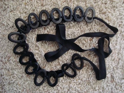 MARNI Collar Largo Negro o Cintura, Tela y Acrílico Foto 1 de 4