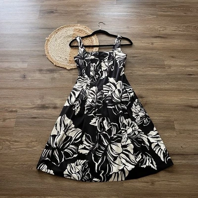 WHITE HOUSE|BLACK MARKET Fit & Flare Dress NWT Retail $168 - Image 1 of 4