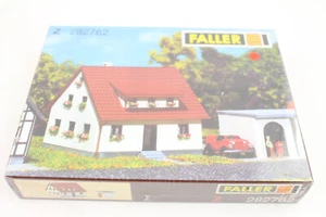 Faller 282762 Building Kit Settlement House with Garage +New & OVP + - Picture 1 of 1