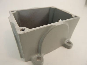 MELTRIC MB3 MB312 1/2" NPT METAL 22 CU IN JUNCTION BOX PAINTED CAST ALUMINUM - Picture 1 of 5