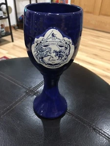 Taza de piedra vintage 1989 Minnesota Renaissance Festival 8" vivo The Legend - Imagen 1 de 6