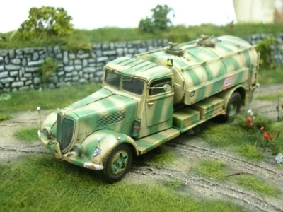 Berliet VDCN6/22 citerne 5000 litres France 40+ WH , kit résine1:72 ALBY - Immagine 1 di 4