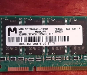 Micron 128MB Synch 133MHz CL3 MT8LSD1664AG PC133U Memory Chip-FREE SHIPPING-USED - Picture 1 of 3