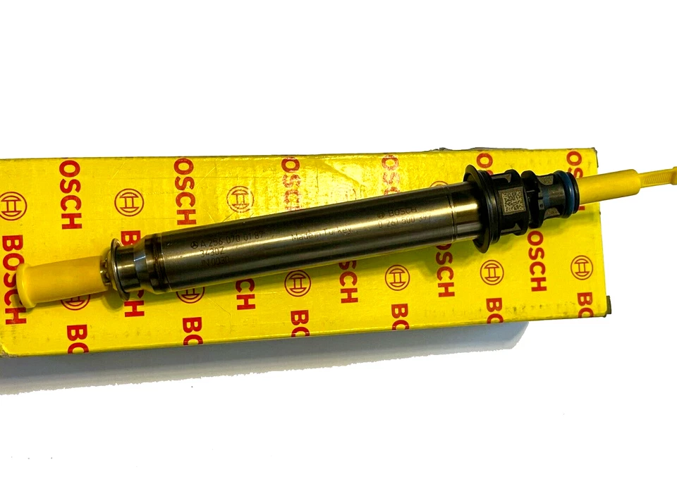 Inyector de combustible OEM NUEVO Mercedes E350 E400 E550 E63 AMG CL550 GDI 2011-2016 Foto 1 de 4