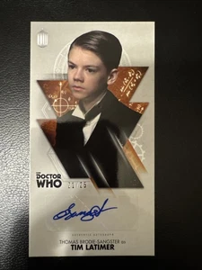 Topps Doctor Who Thomas Brodie-Sangster Autogrammkarte als Tim Latimer 21/25 - Bild 1 von 2
