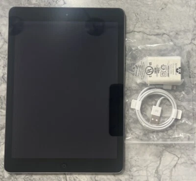 Apple iPad Air A1474 16 GB, Wi-Fi, 9.7 in -Silver (MD788LL/A) - Image 1 of 4