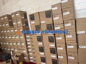 Mitsubishi MDS-A-V1-70 SERVOAZIONAMENTO MDSAV1-70 MDSAV170 - Foto 1 di 2