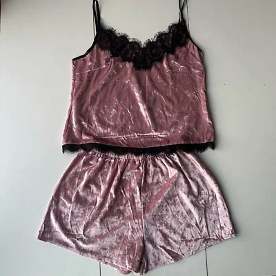 Conjunto de Dormir Mujer Terciopelo Rosa Claro y Negro Correas Camisa y Corto Dos Piezas Talla:S Foto 1 de 4