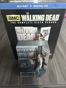 The Walking Dead The Complete Sixth Season Limited Edition / Zombie Statue - Picture 1 of 7