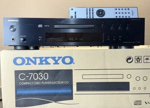 Onkyo C-7030 Audio CD Player - Black - Picture 1 of 7