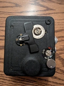 Telecamera cinematografica Nizo 8E numero di serie 200001 funzionante - Foto 1 di 9