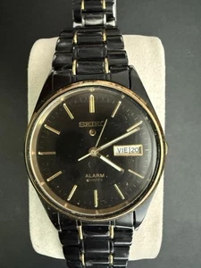 Seiko 5C23 Watch Water Resistant Alarm Quartz Date Day - Picture 1 of 11