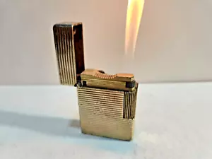 Encendedor ST Dupont línea 1 pequeño en funcionamiento - París, Francia - chapado en oro 7064/37 - Imagen 1 de 11