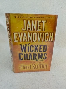 SIGNED Janet Evanovich WICKED CHARMS Lizzy & Diesel Novel 2015 Bantam Books 1st - Picture 1 of 7