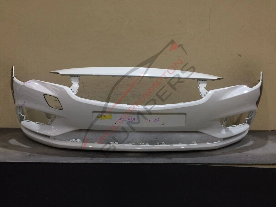 VAUXHALL ASTRA K 2015-on GENUINE Hatchback FRONT BUMPER WC-469 39052730 - Image 1 of 4