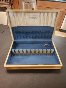 Vintage 1847 Rogers Bros. Silverware Flatware Wood Storage Box Wooden Chest B7 - Picture 1 of 19