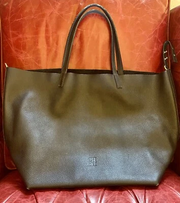 Bolso de Mano CH Carolina Herrera Cuero Negro MATRYOSHKA Foto 1 de 4