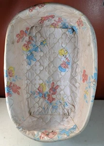 Vintage 70er Jahre WEISS Weidenwiege Schaukel Dachs Korb Bett 15x10x7 ohne Haube - Bild 1 von 9