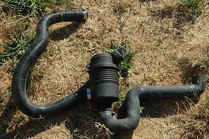 ONAN GENERATOR 12.5HDCAB11506A AIR FILTER BOX WITH HOSES - Foto 1 di 2