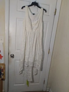 Torrid Ivory Lace Hi Lo Hem Dress Size 0 EUC - Picture 1 of 8