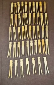 Lot 57 Vintage Flat Sided Wooden Clothes Pins Weathered - Picture 1 of 2