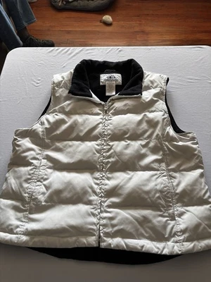 Athletic Works Women’s Size XL Down/Feather Filled Vest  - Image 1 of 3