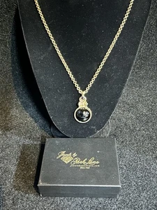 Vintage Park Lane Gold Tone 24" Necklace With Faux Black Onyx Pendent J114 - Picture 1 of 9