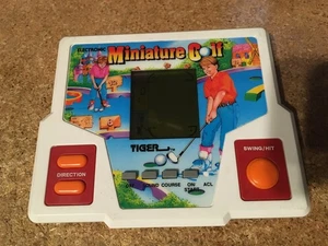 1988 TIGER MINIATURE GOLF ELECTRONIC HANDHELD GAME WORKING / WRONGWAY052 - Picture 1 of 8