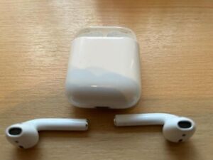 Apple AirPods 1st Gen  A1523 (Left  AirPod loses charge quickly)