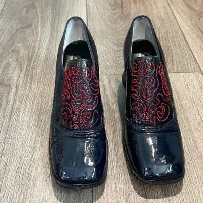 Sbicca Vintage MOD GoGo Women's Boots Loafers Patent leather Navy Blue +Red 7.5N - Image 1 of 4