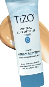 TiZO Mineral Sun Defense LSF 50/getönt/Breitspektrum/Antioxidantien 1,75 Oz. - Bild 1 von 3