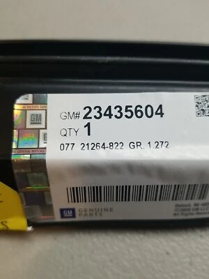 Deflector de aire radiador delantero izquierdo Chevrolet Suburban 2015-2020 OEM 23435604 Foto 1 de 4