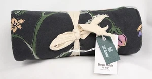 NWT Urban Outfitter Home Ella Vine Floral Shower Curtain Charcoal 72” x 72” - Foto 1 di 8