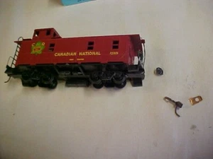 Athearn 1262 - Canadian National - Cupola Caboose # 72901 - Picture 1 of 3