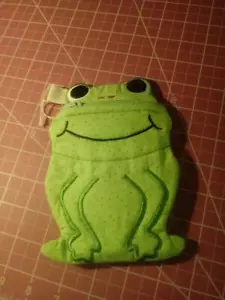 QUILTED FROG CELL PHONE CASE-HANDMADE - Picture 1 of 2