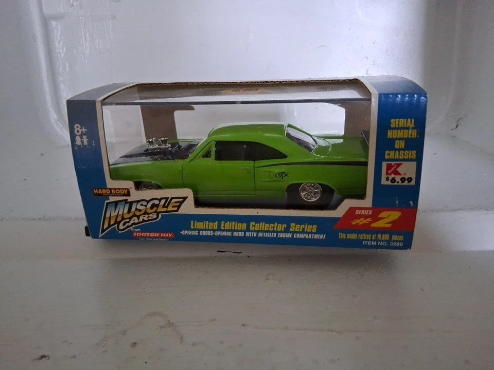 TOOTSIETOY MUSCLE CARS 1969 PLYMOUTH GTX SERIE 2 EDICIÓN LIMITADA CARROCERÍA DURA Foto 1 de 4