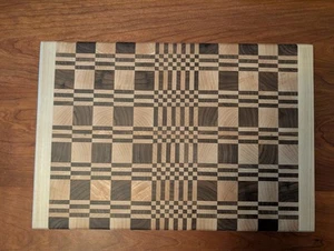 Tagliere fatto a mano fine grano noce e acero - Foto 1 di 10