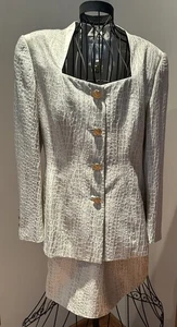 ESCADA Couture Vintage 2 Teiler Anzug Größe 40 Damen Beige Creme Goldknöpfe - Bild 1 von 24