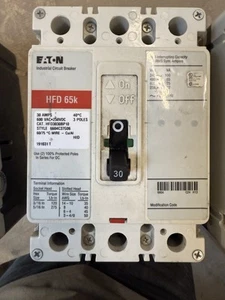 HFD3030BP10 EATON HFD 3 POLIG 30 AMP 600V GEFORMTES GEHÄUSE SCHUTZSCHALTER - Bild 1 von 1
